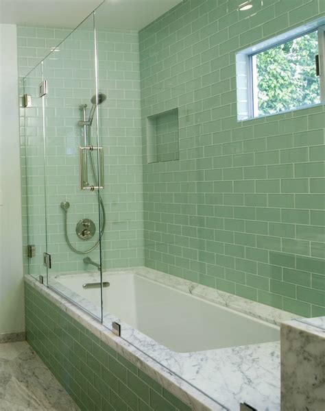 If i can do it, you can do it! 20 amazing pictures of bathroom makeovers with glass tile