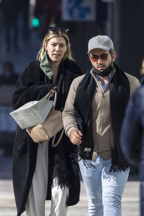 Michelle Salas Es Vista Paseando Con Su Novio Danilo Díaz Por Madrid