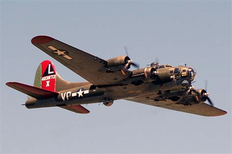 World War Ii Era B 17 Bomber Coming To Air Zoo In Portage