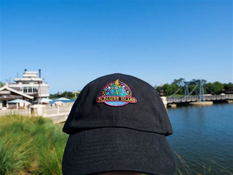 Photos New Vintage Pleasure Island Hat Parties Into Disney Springs