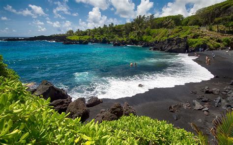The following is a list of islands of hawaii. A Hawaiian Islands Guide - Top Points of Interest | Travel ...