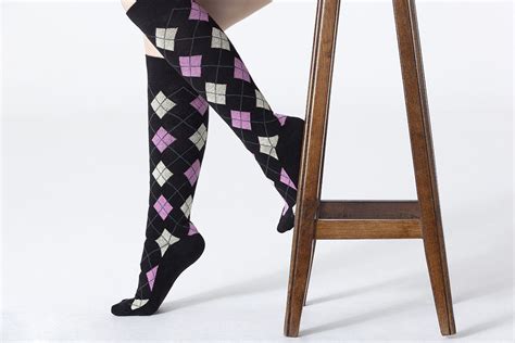 Womens 5 Pair Argyle Design Knee High Socks Trendy Fashion Luxury