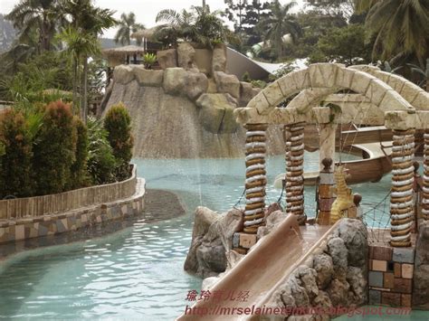 Various games are available, such as hilly waterslides or. 瑜玲育儿经 (Elaine Teh): Wet World Water Park Shah Alam ~ 与孩子们一 ...