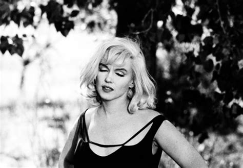 Thumbspro Marilyn Monroe Photographed By Inge Morath On The Set Of
