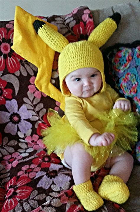 Missbritecom Musings Of A New Mom Disfraz De Pikachu Disfraz