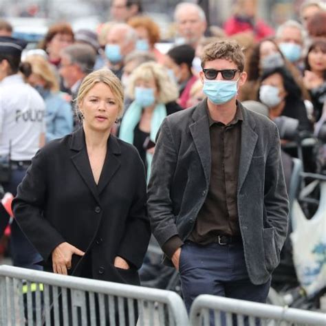 Nabe monsieur, je vous adresse la présente en ma qualité de conseil de mme virginie lemoine. Obsèques de Guy Bedos : Virginie Efira et Niels Schneider ...