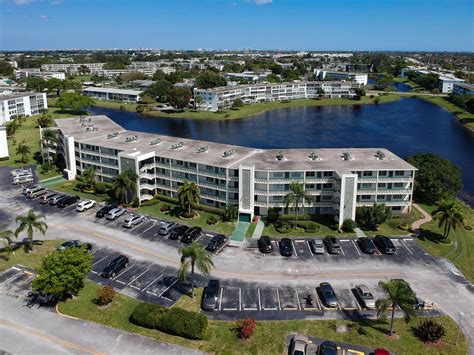 2081 Oakridge Cir #U, Deerfield Beach, FL - 2 Bed, 2 Bath Condo - 20