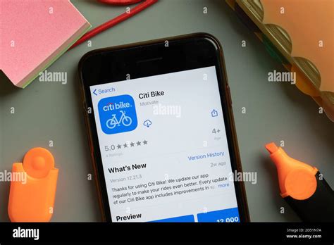 New York Usa 29 September 2020 Citi Bike Mobile App Logo On Phone