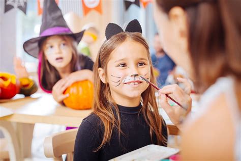 61 Easy Halloween Face Paint Ideas Gathered