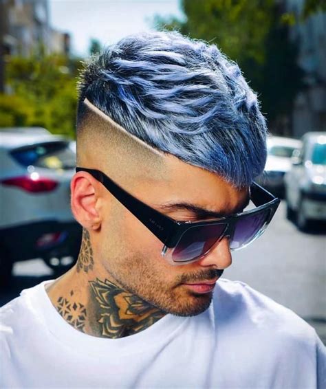 ️mens Hairstyles With Blue Highlights Free Download