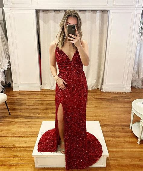Sparkly Mermaid V Neck Spaghetti Straps Red Sequins Prom Dress With