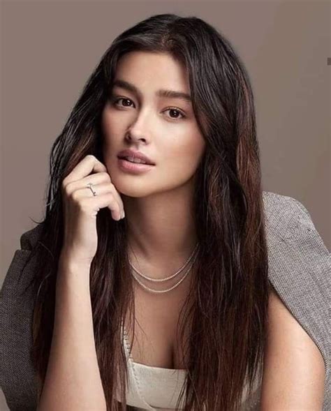 Pin By Msericon On Liza Soberano Filipina Beauty Brunette Beauty