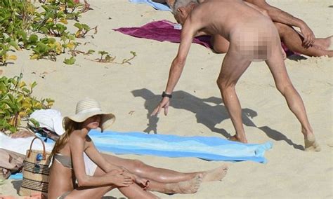 Olivia Palermo And Johannes Huebl Keep Their Clothes On At Nudist Beach Daily Mail Online