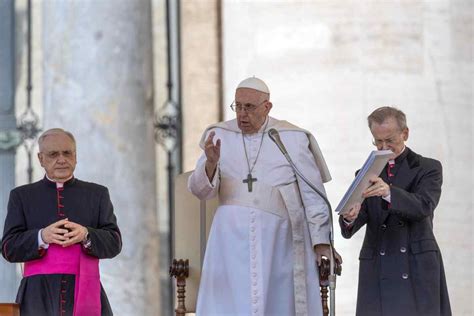 Papa Francesco Udienza Generale 15 Marzo Dopo Il Successo Del Suo