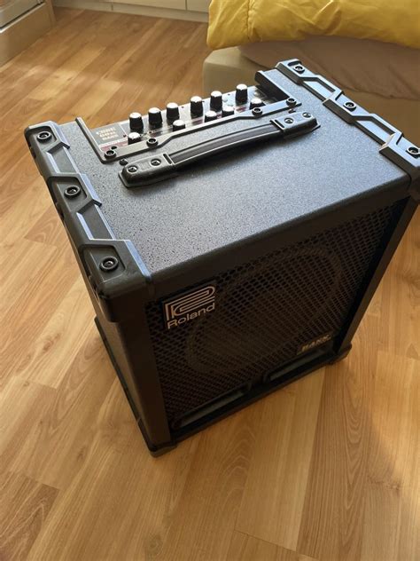 Roland Cube 60xl Bass Amp Hobbies And Toys Music And Media Music Accessories On Carousell