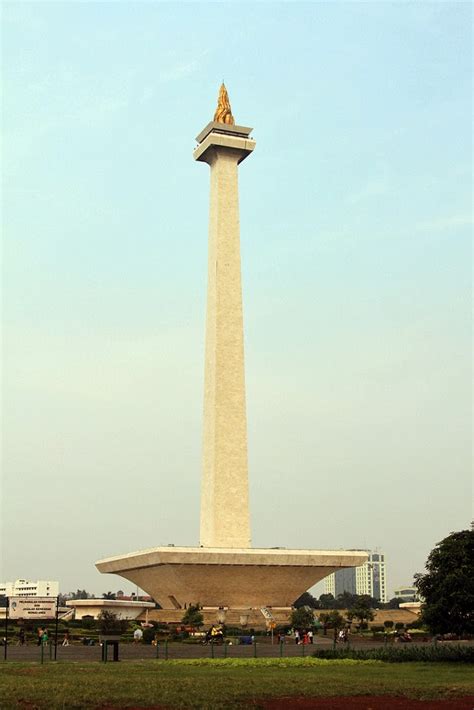 Travellers Shoestring Travel Monas Towernational Monument Jakarta