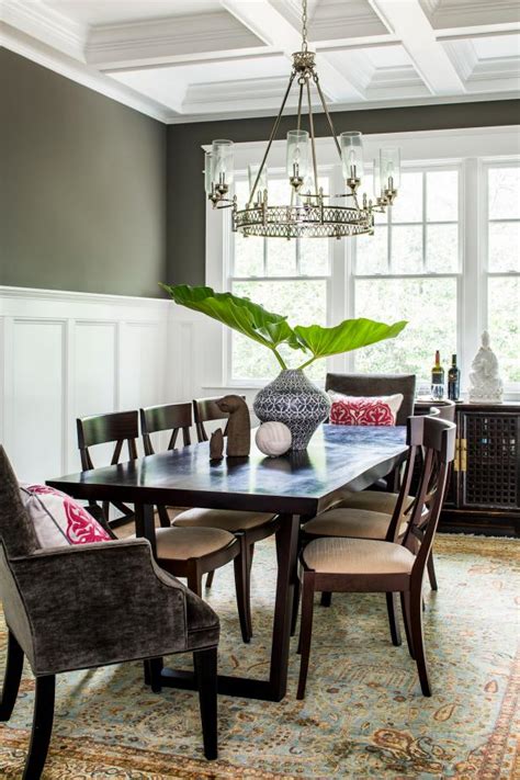 A coffered ceiling treatment is an effective way to add visual interest to your interior living spaces in a way that makes them feel larger and more grand. Coffered Ceilings Add Interest to Dining Room | HGTV