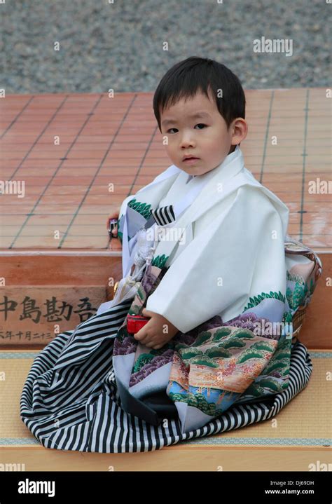 Japan Tokyo Boy 7 5 3 Childrens Ceremony Stock Photo Alamy