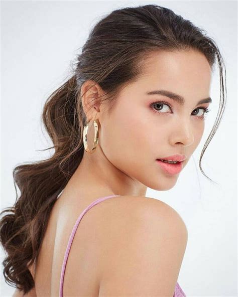 Urassaya Sperbund Curiousandhorny