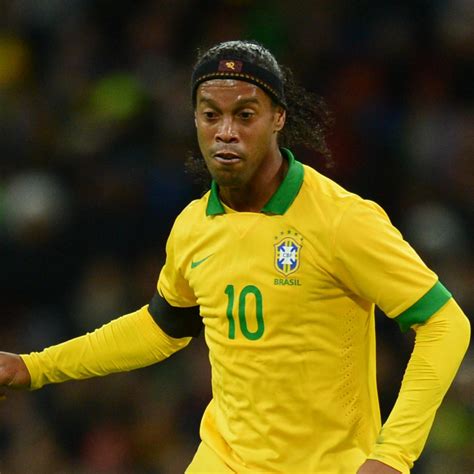 Ronaldinho Long Hair Die Wachsfigur Brasilianischer Fußballspieler
