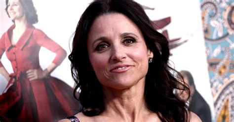 What Is Nude Julia Louis Dreyfus Doing With That Clown