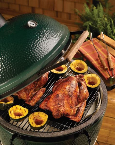 Tips to Cooking Thanksgiving Turkey on the Big Green Egg ...
