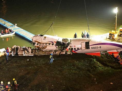 Toll In Taiwan Plane Crash Rises To 31 Oneindia News