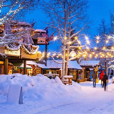 25 Best Christmas Towns In Usa For A Winter Getaway