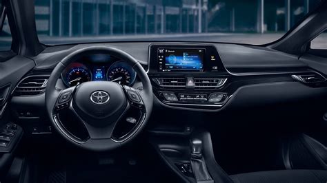 What Should I Know About The 2019 Toyota C Hr Toyota Of Seattle Blog