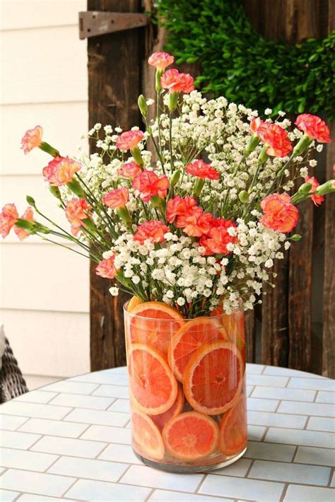 52 easy diy flower arrangements that ll instantly brighten up any room flower arrangements diy