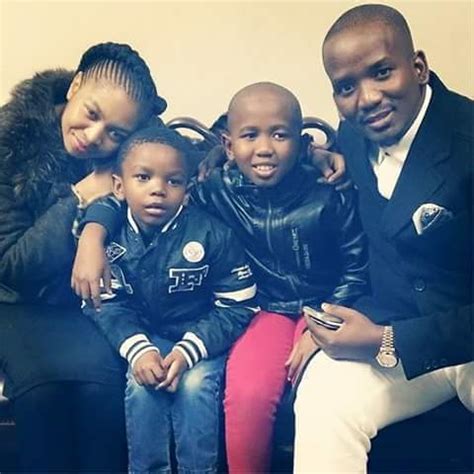 The exact age of ayanda ncwane is unknown. 5 Photos Of Sfiso Ncwane And His Family That Make Us All ...