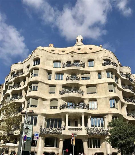 Modernisme And Gaudi Buildings In Barcelona Mapped Walking Tour
