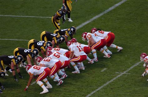 Week 6 is here in the nfl, and cbssports.com and sportsline are breaking down every single game. Betting Lines for Week 6 NFL: Spreads, Totals & Predictions