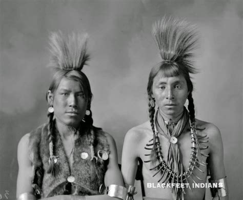 Native American Indian Pictures And History Blackfeetblackfoot Indian