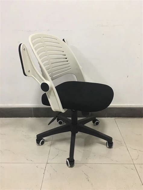 Industrial designer frederic rätsch and specialist for performance materials dupont created the double cantilever chair with high performance plastics. Rotating popular ergonomic mesh chair plastic ergonomic ...