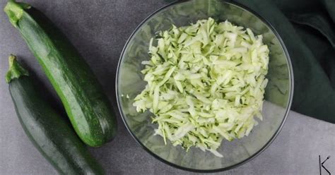 Though it may not be the healthiest food, it is a relatively healthy and nutritious dessert option, and one or two slices a day won't do you any harm. How To Freeze Zucchini and Thaw The Correct Way (Step by ...