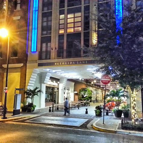 Robert Dyer @ Bethesda Row: POWER RESTORED AT BETHESDA ROW (PHOTO)