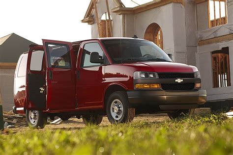 2019 Chevrolet Express Cargo Van Review Trims Specs And Price Carbuzz