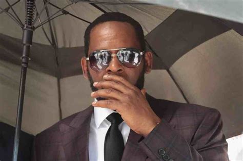 R Kelly Reportedly Charged With Two Sex Crimes After Allegedly Paying A Teenage Girl For Sexual