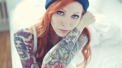 Redhead Girl And Her Amazing Tattoos Hd Hd Models