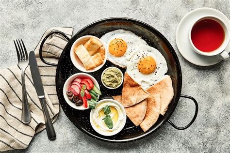 The lebanese breakfast is akin to dying and going to manakeesh and fatayer heaven. Middle Eastern Breakfast (2)-2 | Times Square Center Dubai