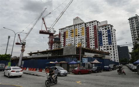 B40, m40 dan t20 adalah takrifan yang digunakan bagi pendapatan isi rumah golongan masyarakat di malaysia. Penganalisis: 1 juta rumah baru takkan selesai masalah ...