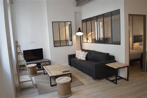 Located in the centre of marseille, les appartements du vieux port is 150 yards from the old port. LES APPARTEMENTS DU VIEUX PORT $91 ($̶9̶6̶) - Prices ...