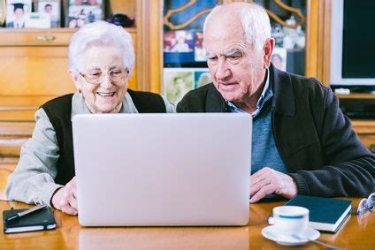 Switching From COBRA Insurance to Medicare | Red Quote