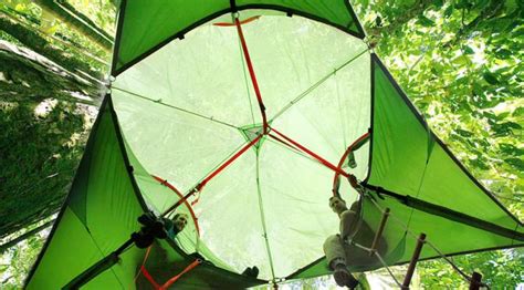 Tenda Bergantung Unik Bikin Berkemah Kamu Lebih Mudah Dan Nyaman