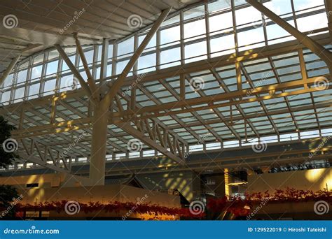 Terminal De Passageiro Internacional Do Aeroporto De Haneda Imagem De