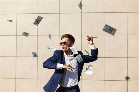 6 Habits Of Self Made Billionaires Finance Expert