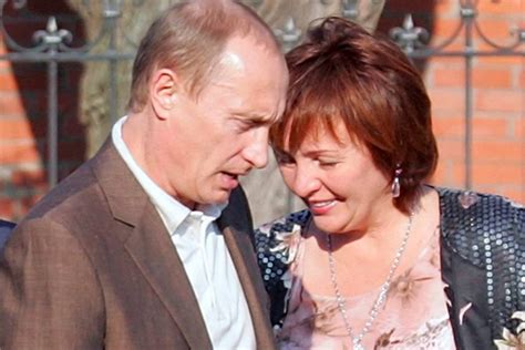 Putin nun offiziell von seiner Frau geschieden | Sächsische.de