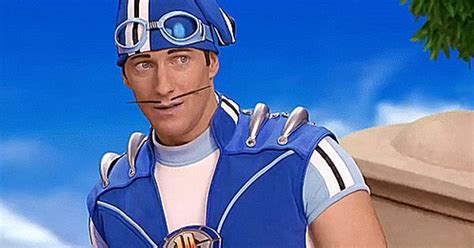 Pin By Carla Edon On Magnus Schevingsportacus Lazy Town Sportacus