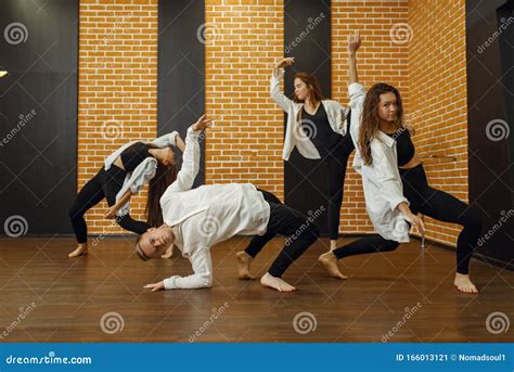 Contemporary Dance Group Poses In Studio Stock Image Image Of Cool